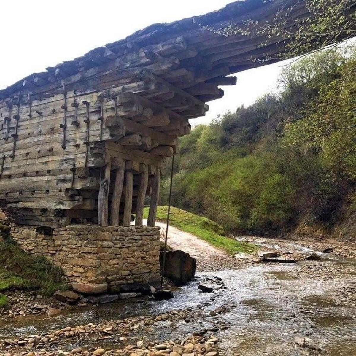 Ponte di legno in Daghestan, la maestria delle unioni senza chiodi - Ponte di legno in Daghestan