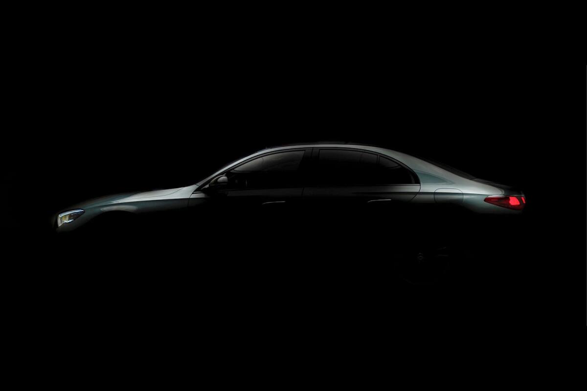 Mercedes Classe E: nuova generazione svelata il 25 aprile, tutto quello che c'è da sapere - 