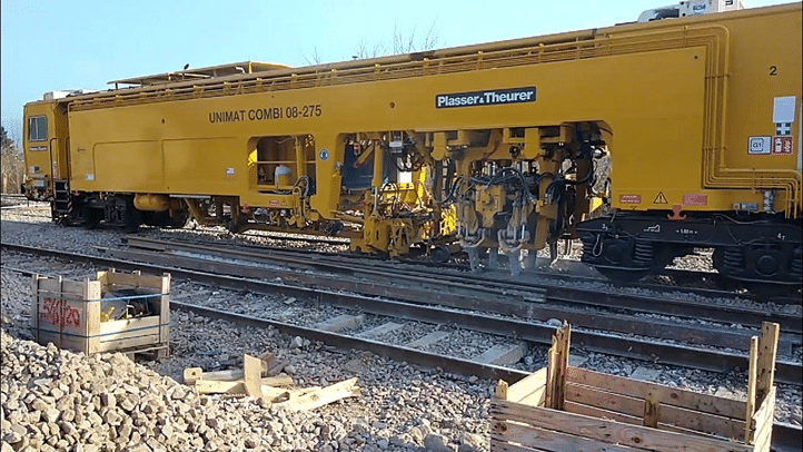 Esempio di rincalzatrice ferroviaria. (Credits: Andrea De Biasi)
