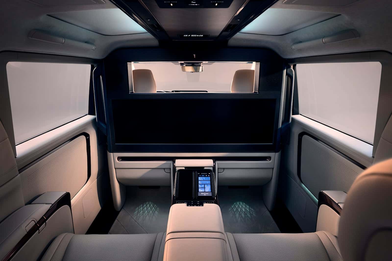Lexus LM presentato al Salone di Shanghai: il comfort è l'obiettivo principale