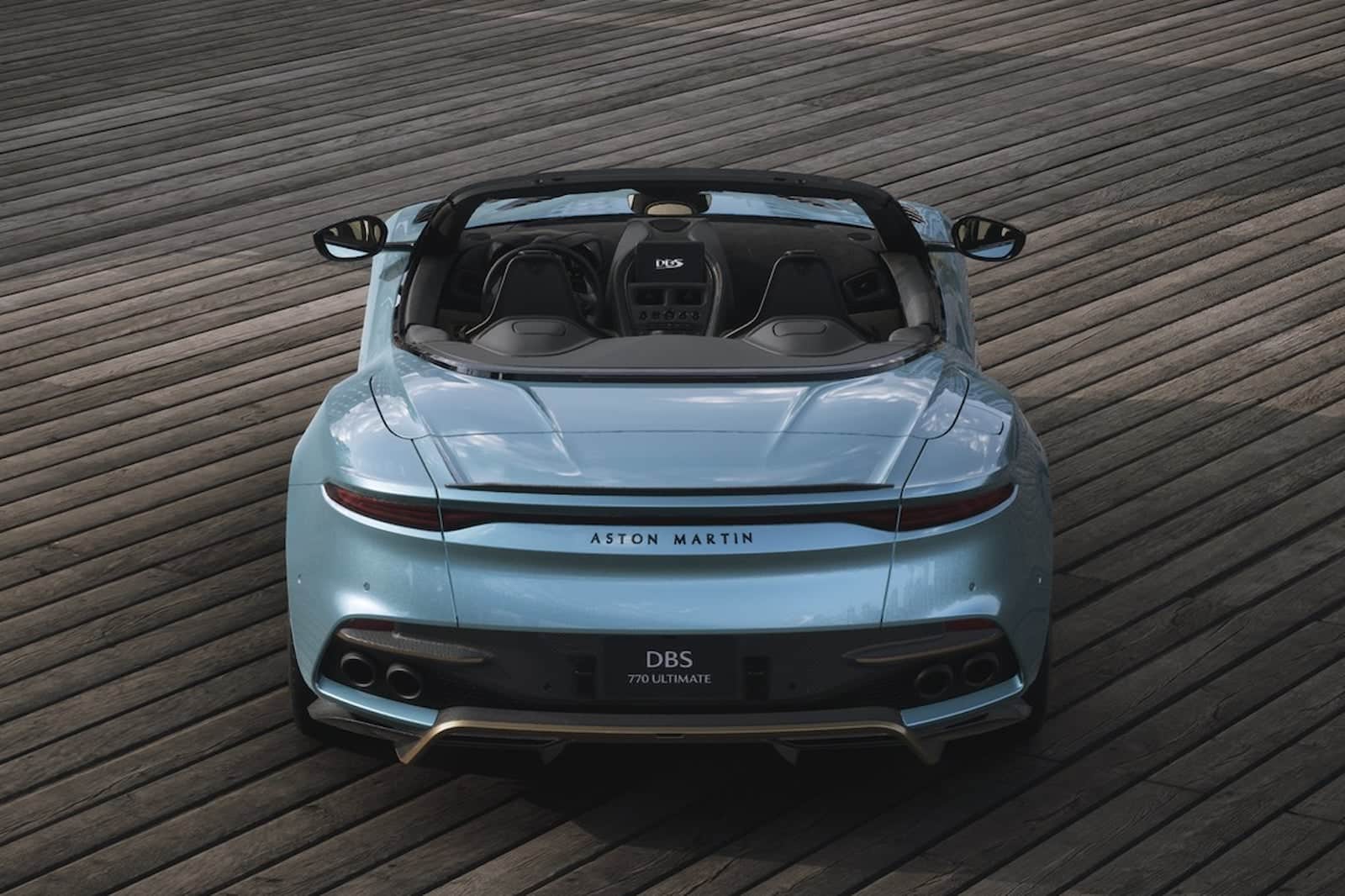 Aston Martin DBS 770 Ultimate Volante: la cabrio con V12 e 770 CV