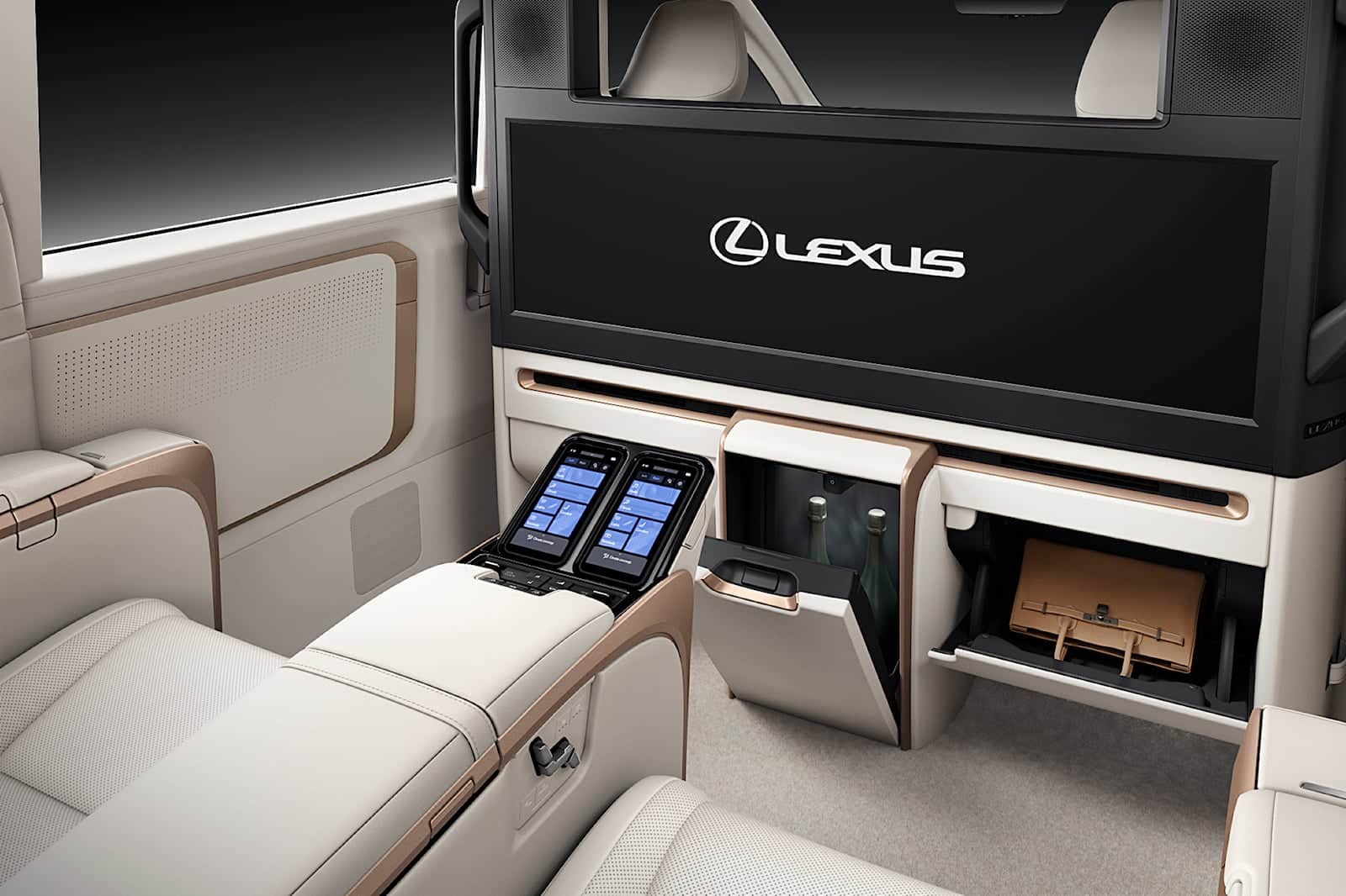 Lexus LM presentato al Salone di Shanghai: il comfort è l'obiettivo principale