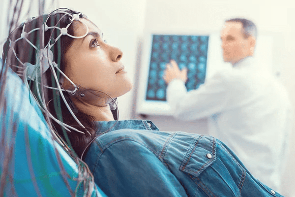 Crisi convulsive neonatali: modello AI aiuta nella previsione