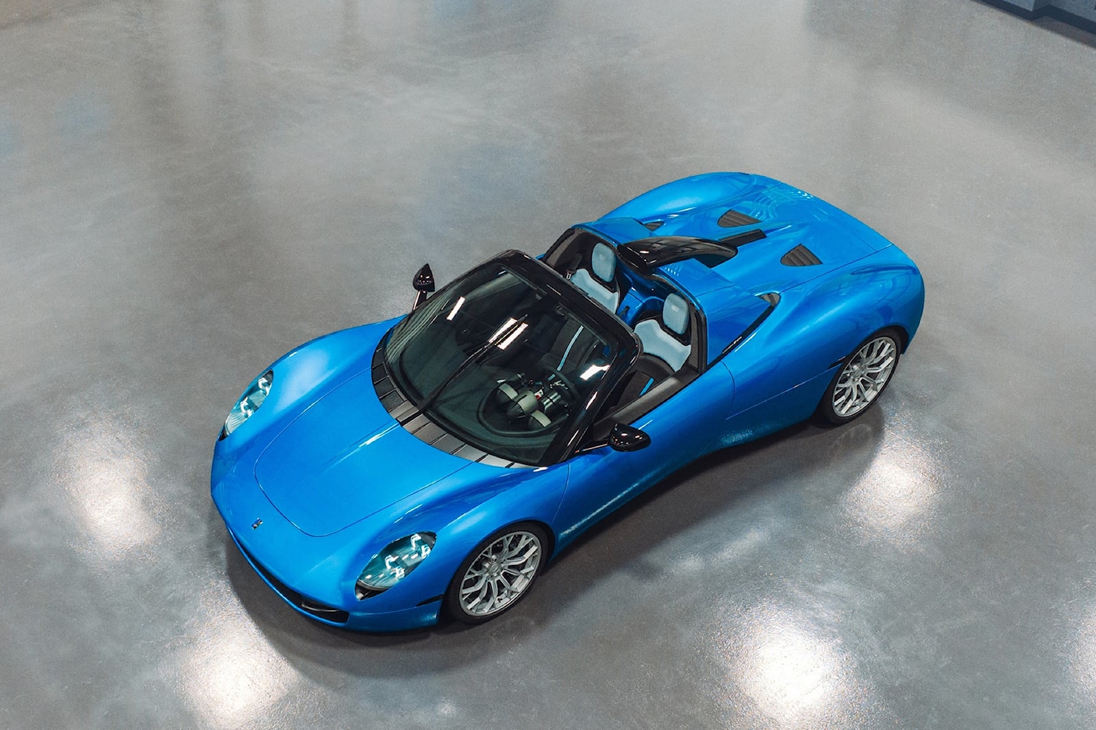 Gordon Murray T.33 Spider: la supercar senza tetto con V12 e limitatore a 11 mila RPM