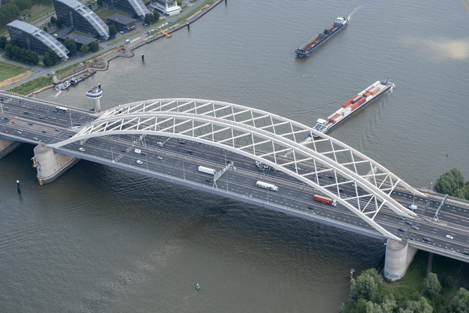 Il Van Brienenoordbrug. (Credits: XTNT)