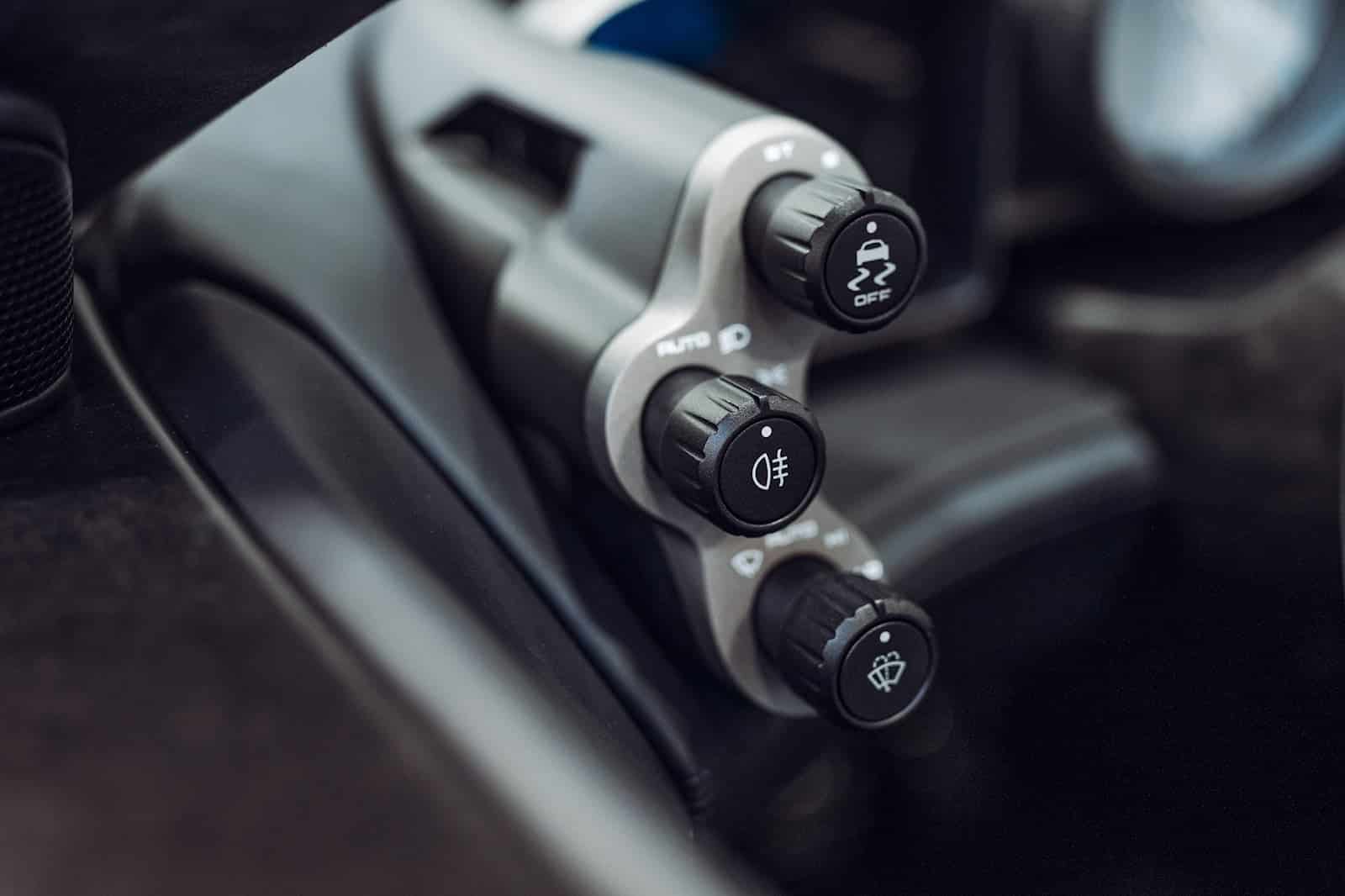 Gordon Murray T.33 Spider: la supercar senza tetto con V12 e limitatore a 11 mila RPM