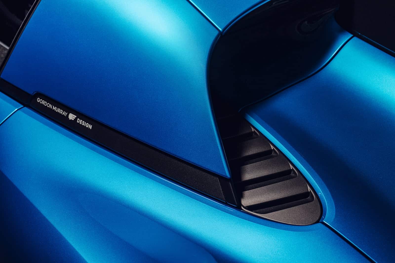 Gordon Murray T.33 Spider: la supercar senza tetto con V12 e limitatore a 11 mila RPM