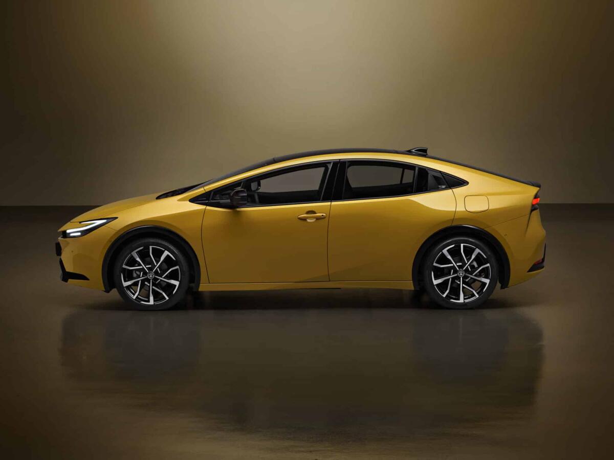 Nuova Toyota Prius Plug-in disponibile in Italia: prezzi, allestimenti e come ordinarla - 