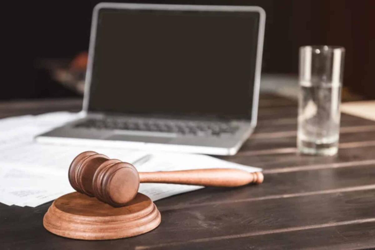 ChatGPT fornisce informazioni false in un documento legale - 