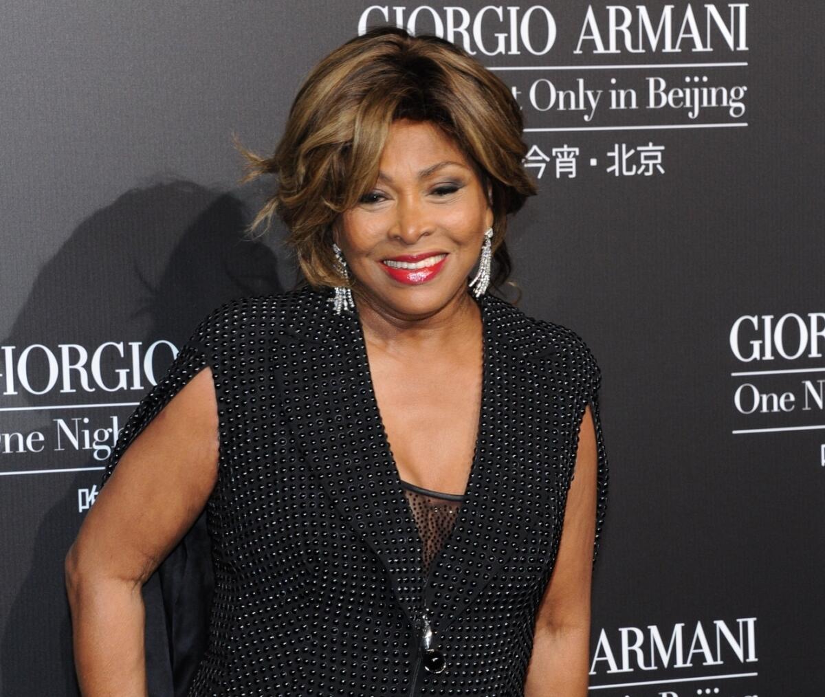 Morta Tina Turner a seguito di una lunga malattia: aveva 83 anni - U.S. singer Tina Turner poses at the red carpet ceremony before the Giorgio Armani One Night Only in Beijing fashion show at the 798 Art Zone in Beijing, China, 31 May 2012.