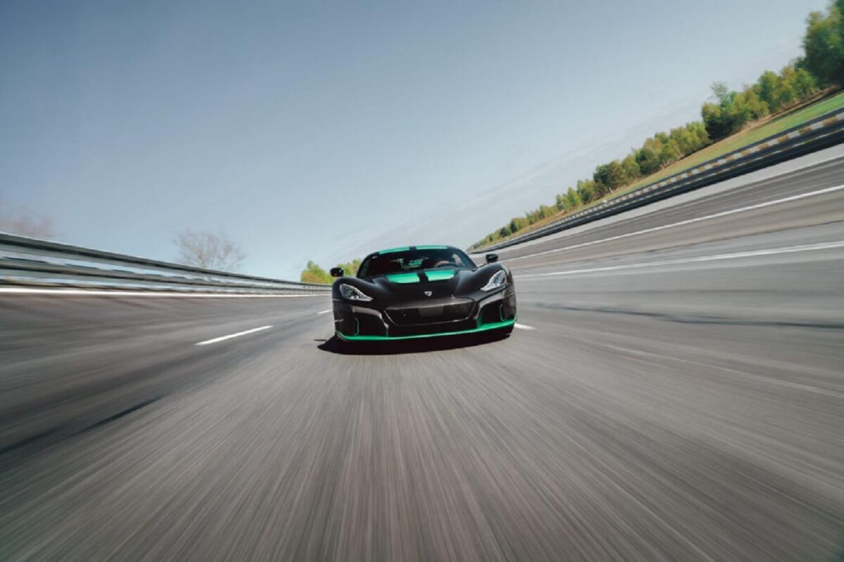 Rimac Nevera: stabiliti 23 record in un giorno, tra cui 0-100 km/h in 1,81 secondi - 