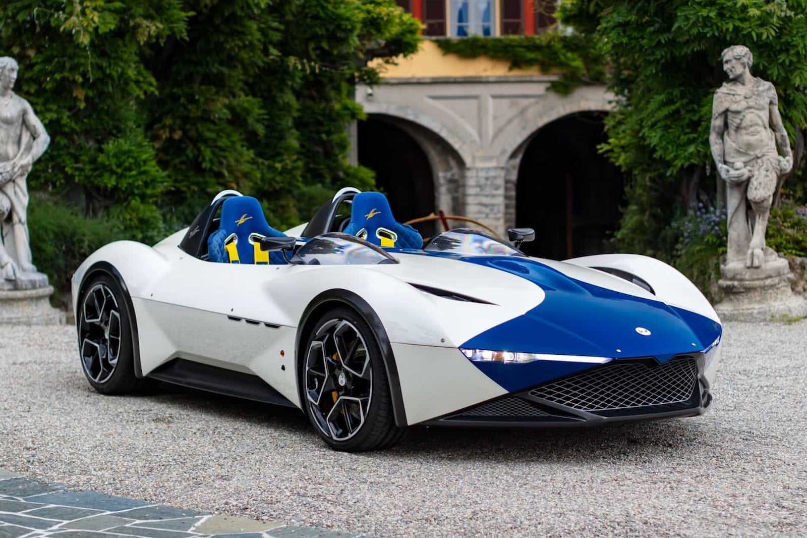 Kode 61: l'omaggio in edizione limitata alla Maserati Birdcage