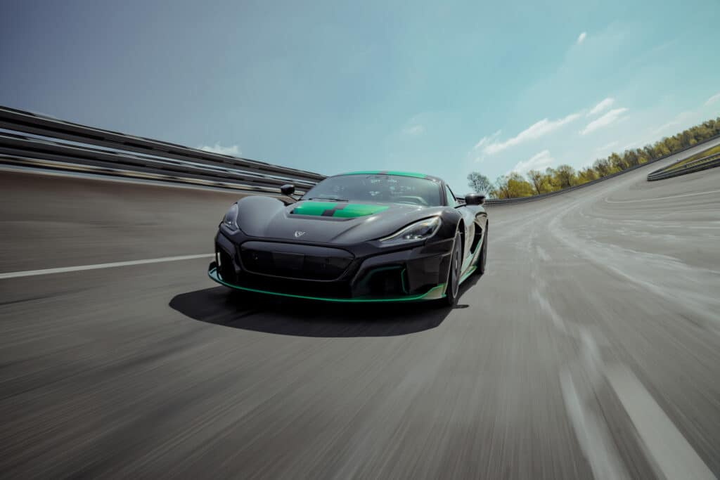 Rimac Nevera: stabiliti 23 record in un giorno, tra cui 0-100 km/h in 1,81 secondi