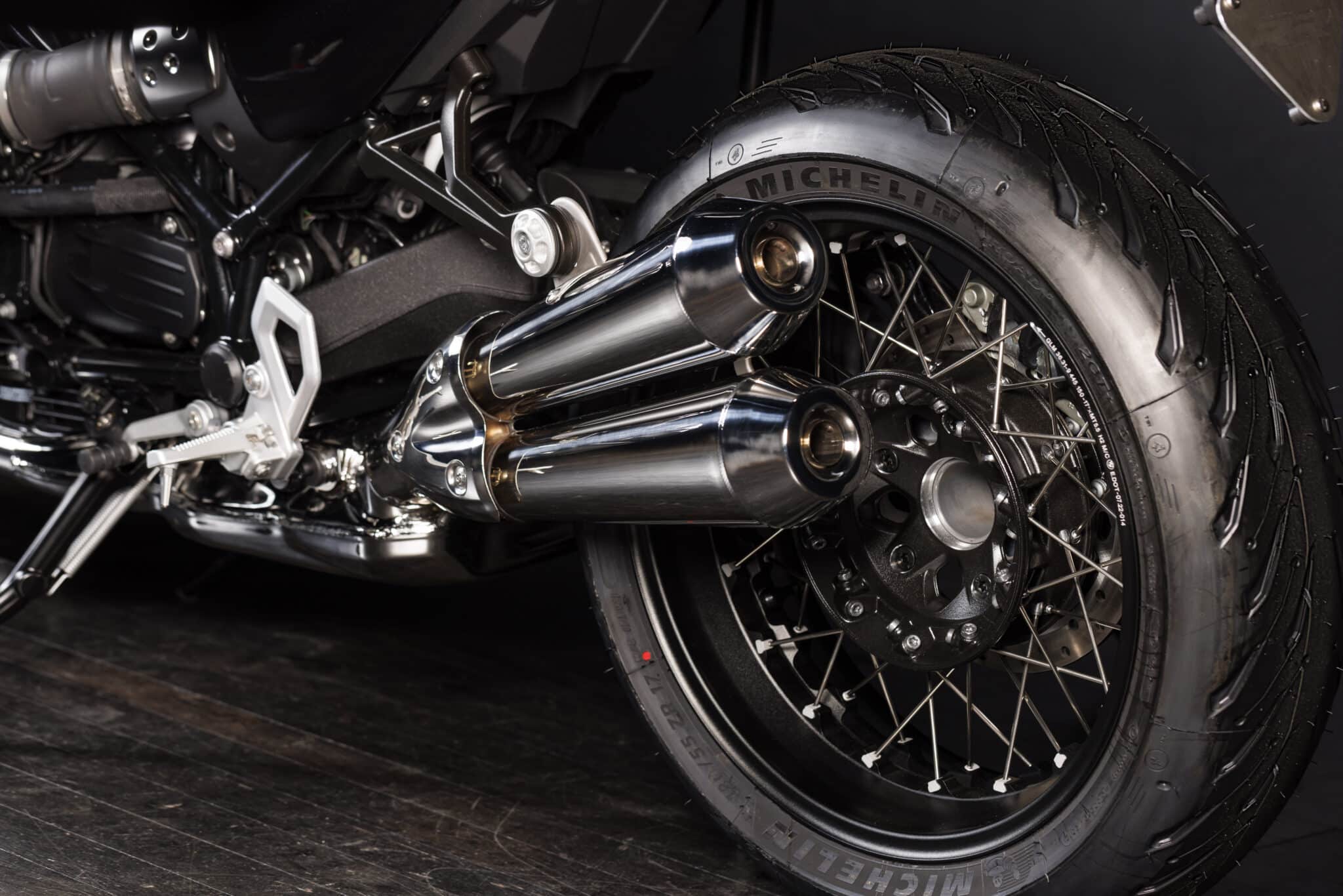 BMW R 12 NineT: arriva la moto per puristi volta alla customizzazione