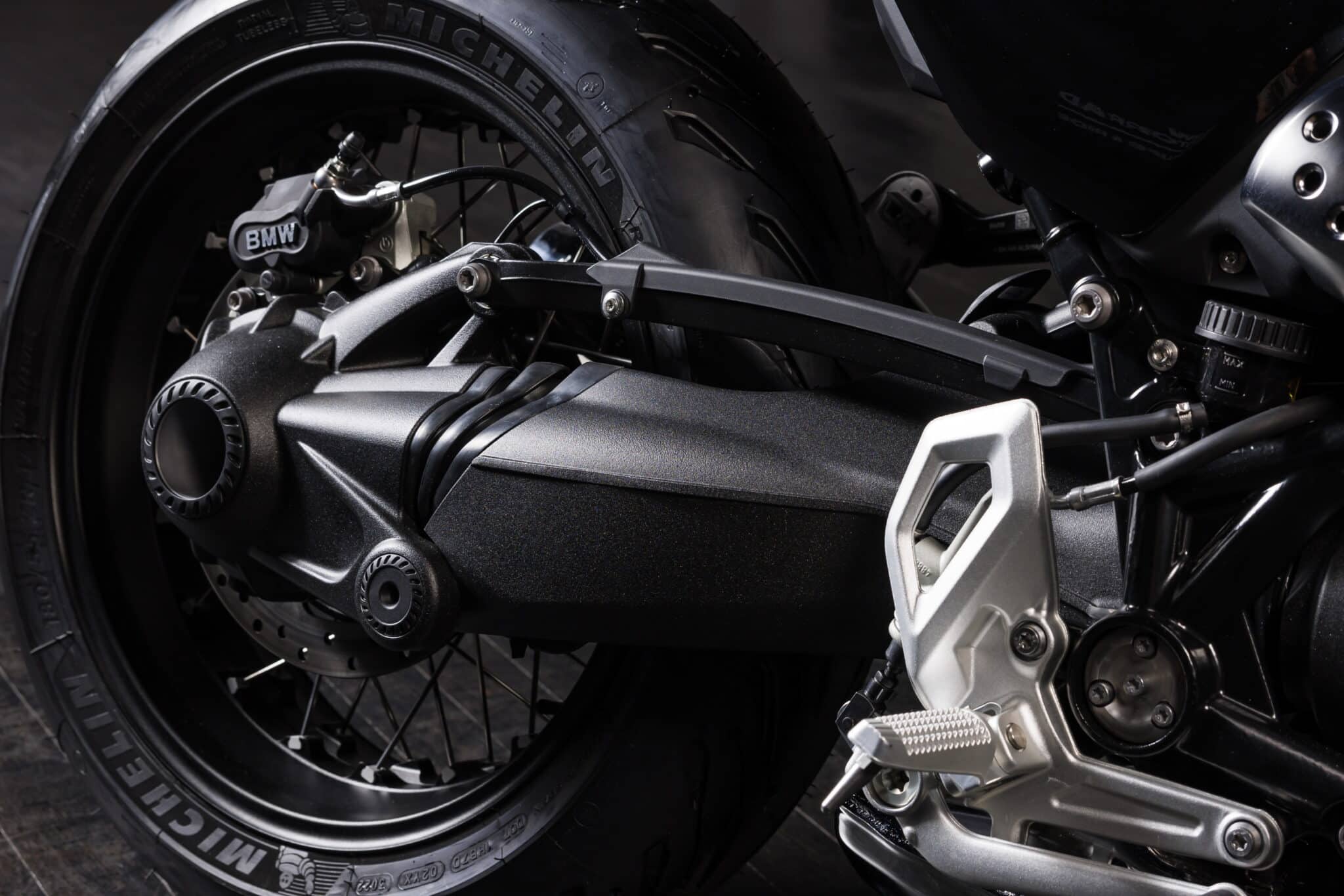 BMW R 12 NineT: arriva la moto per puristi volta alla customizzazione