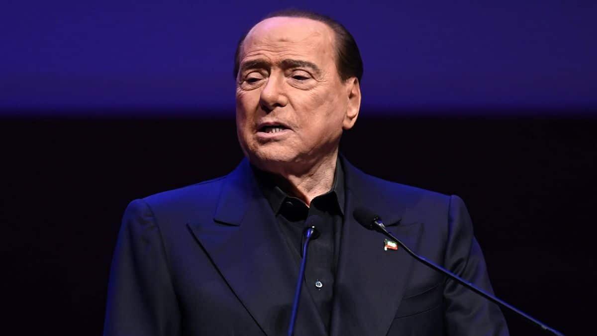 Morto Silvio Berlusconi: aveva 86 anni ed era malato da tempo - 