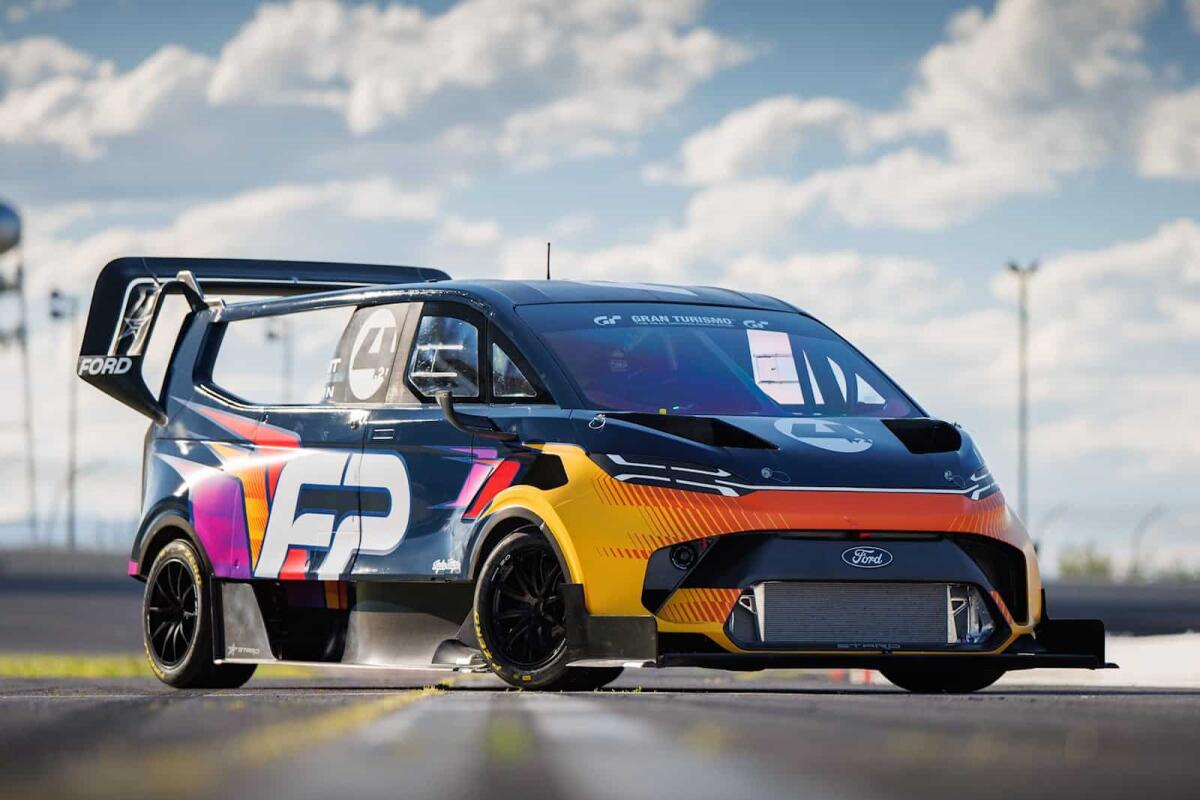 Ford Supervan 4.2: aerodinamica estrema per il "furgone" che correrà la Pikes Peak - 