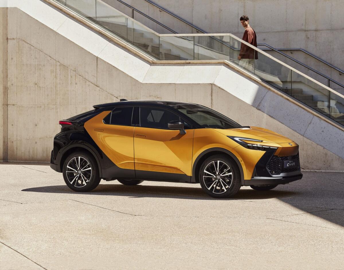 Toyota C-HR: arriva la nuova generazione con motore ibrido Plug-in - 