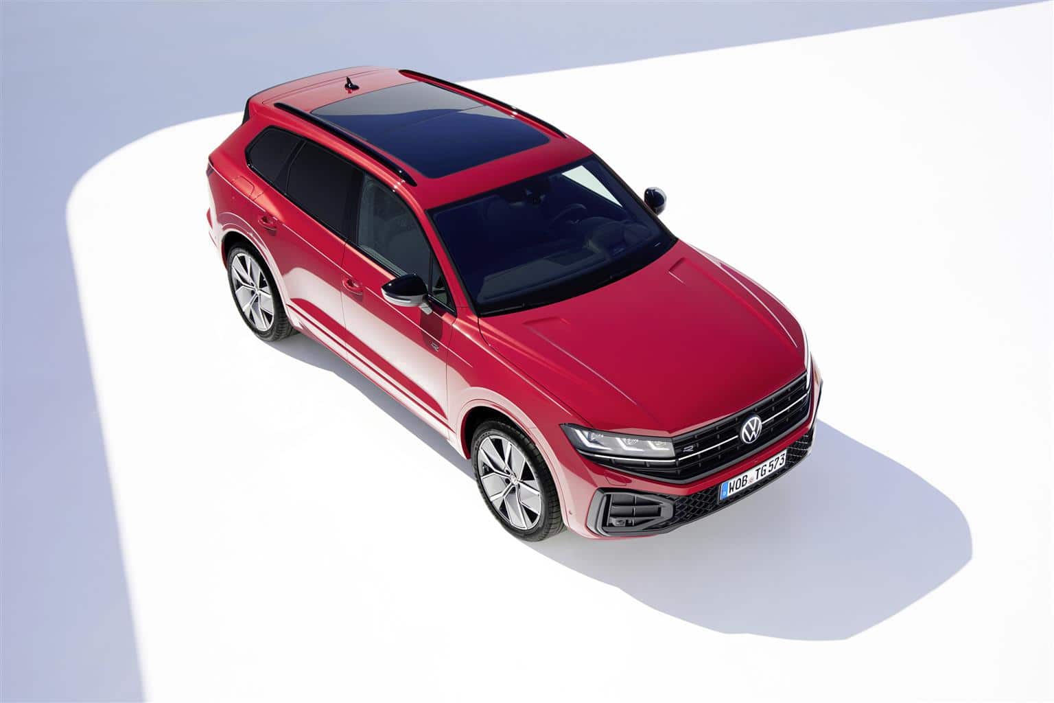 Nuova Volkswagen Touareg disponibile in Italia: prezzi, allestimenti e caratteristiche