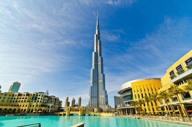 Proprio in quel di Dubai si trova il nuovo complesso One Za’abeel, all’interno del quale l’ingegneria sta raggiungendo i suoi massimi risultati tecnici con The Link, la super mensola di oltre 200 metri di lunghezza!