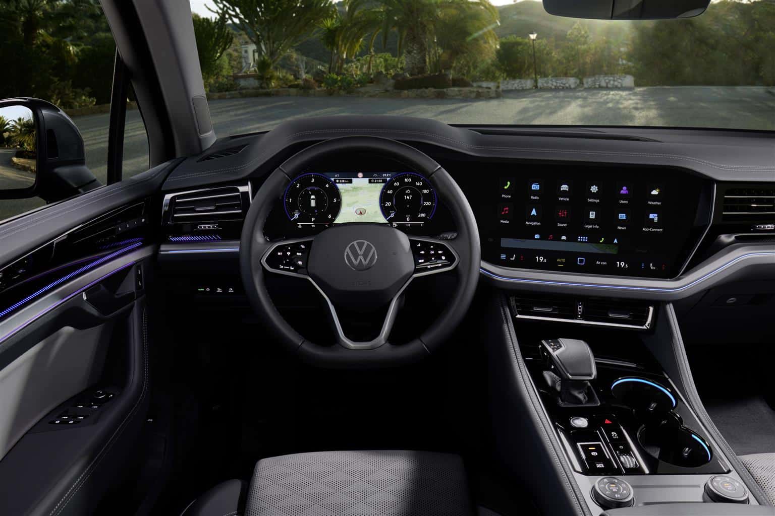 Nuova Volkswagen Touareg disponibile in Italia: prezzi, allestimenti e caratteristiche
