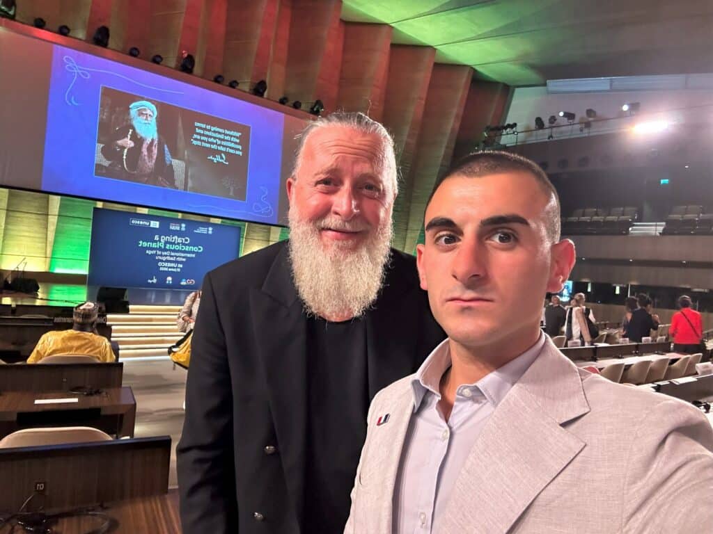 Sebastian Colnaghi con Richard Romagnoli, speaker internazionale