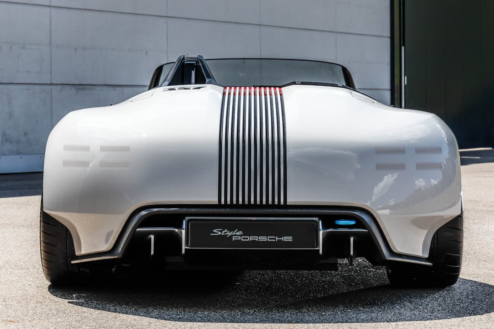 Porsche Vision 357 Speedster: il tributo alle storica 356