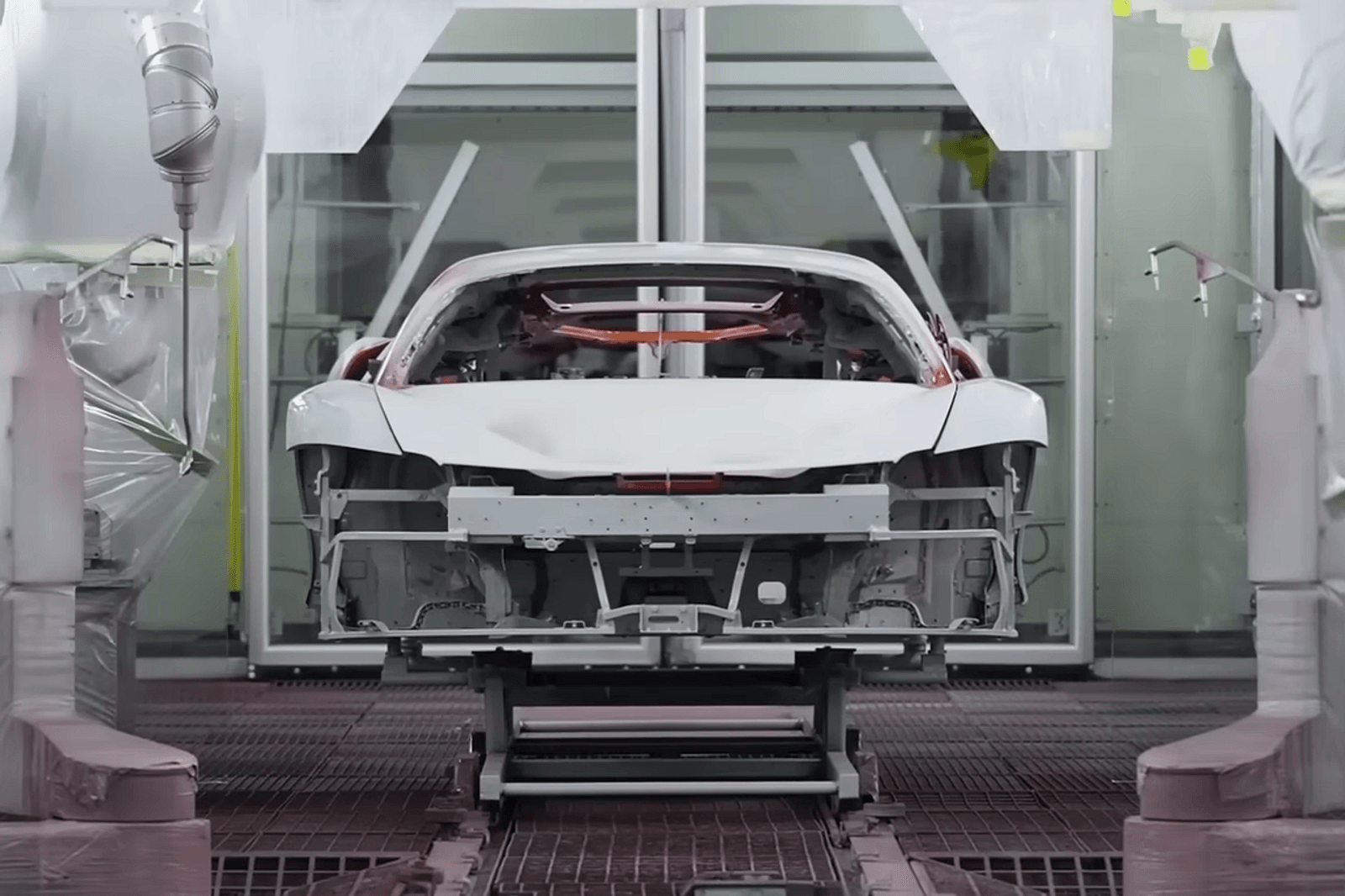 Verniciatura di una Ferrari