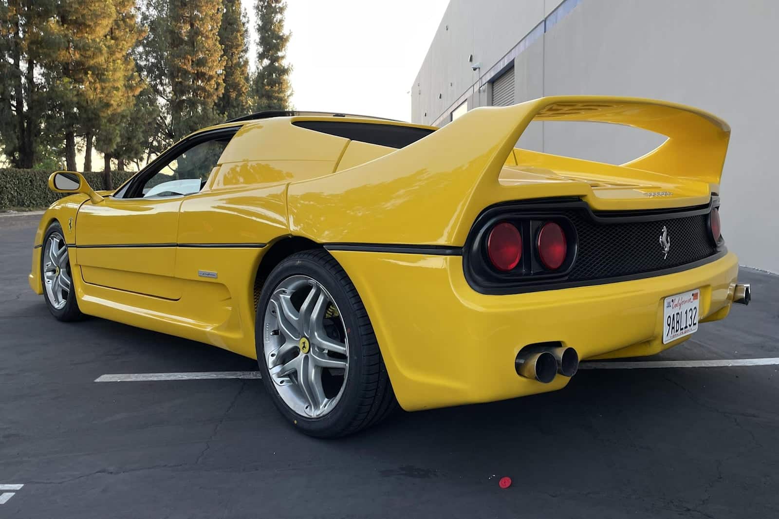 Pontiac Fiero "travestita" da Ferrari F50 battuta all'asta per meno di 20 mila dollari