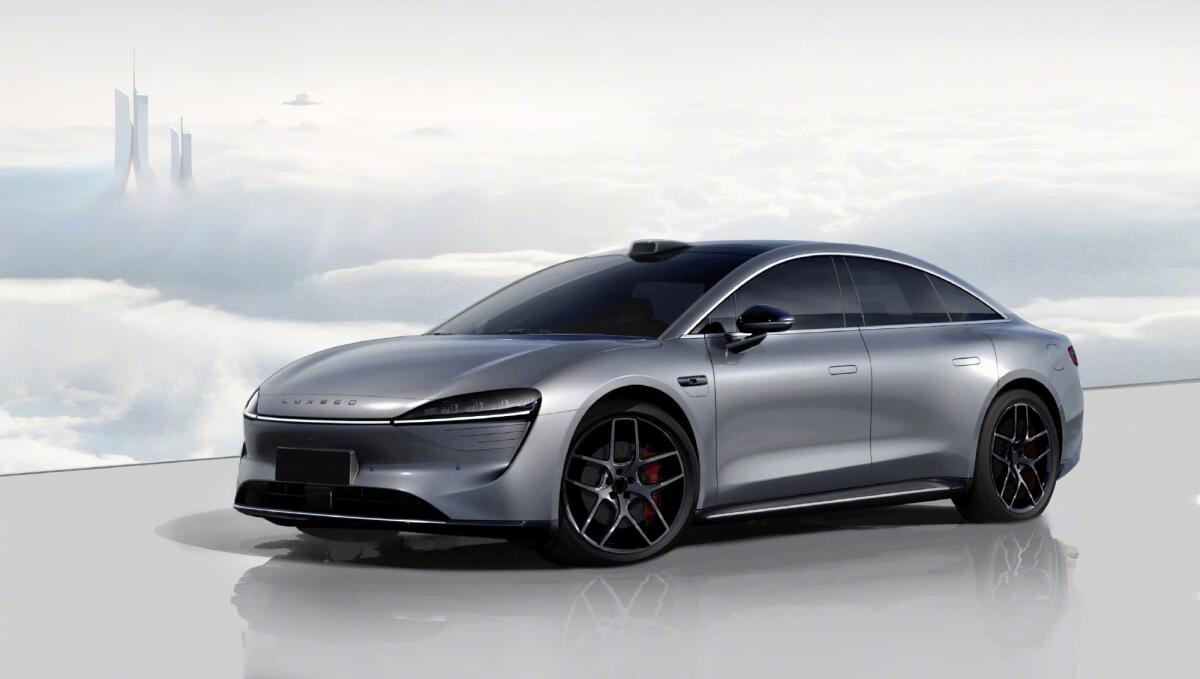 Luxeed: ecco l'auto elettrica di Huawei con 700 km di autonomia - 