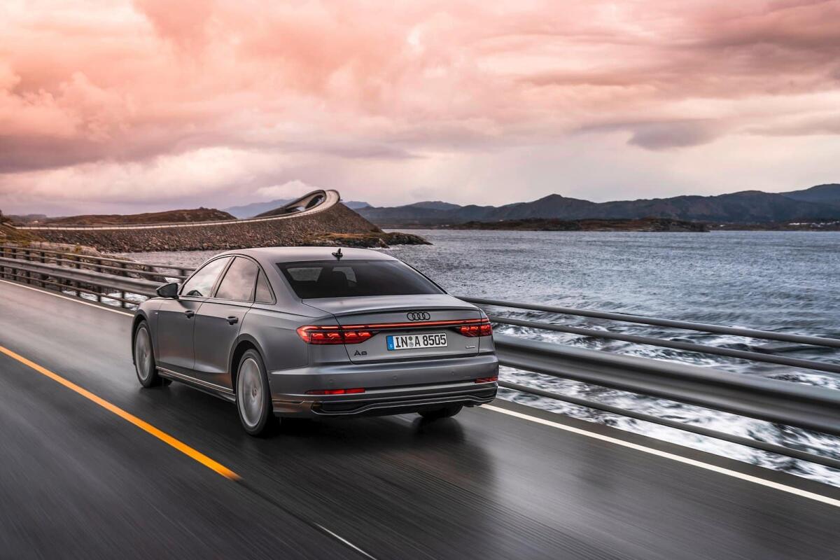 Audi: nuovo brevetto mostra una versione semplificata delle sospensioni della Ferrari Purosangue - 