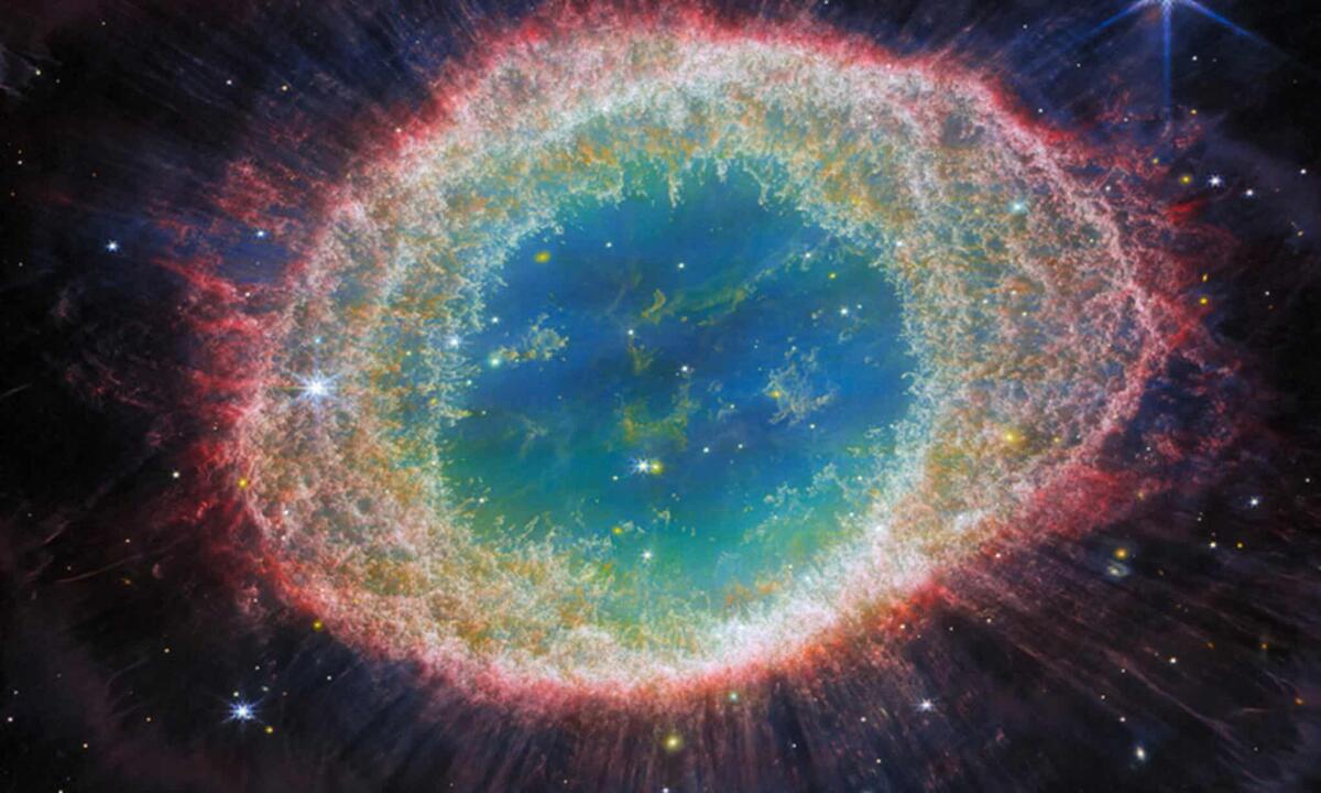 Nebulosa Anello: dettagli incredibili catturati dal telescopio Webb - 