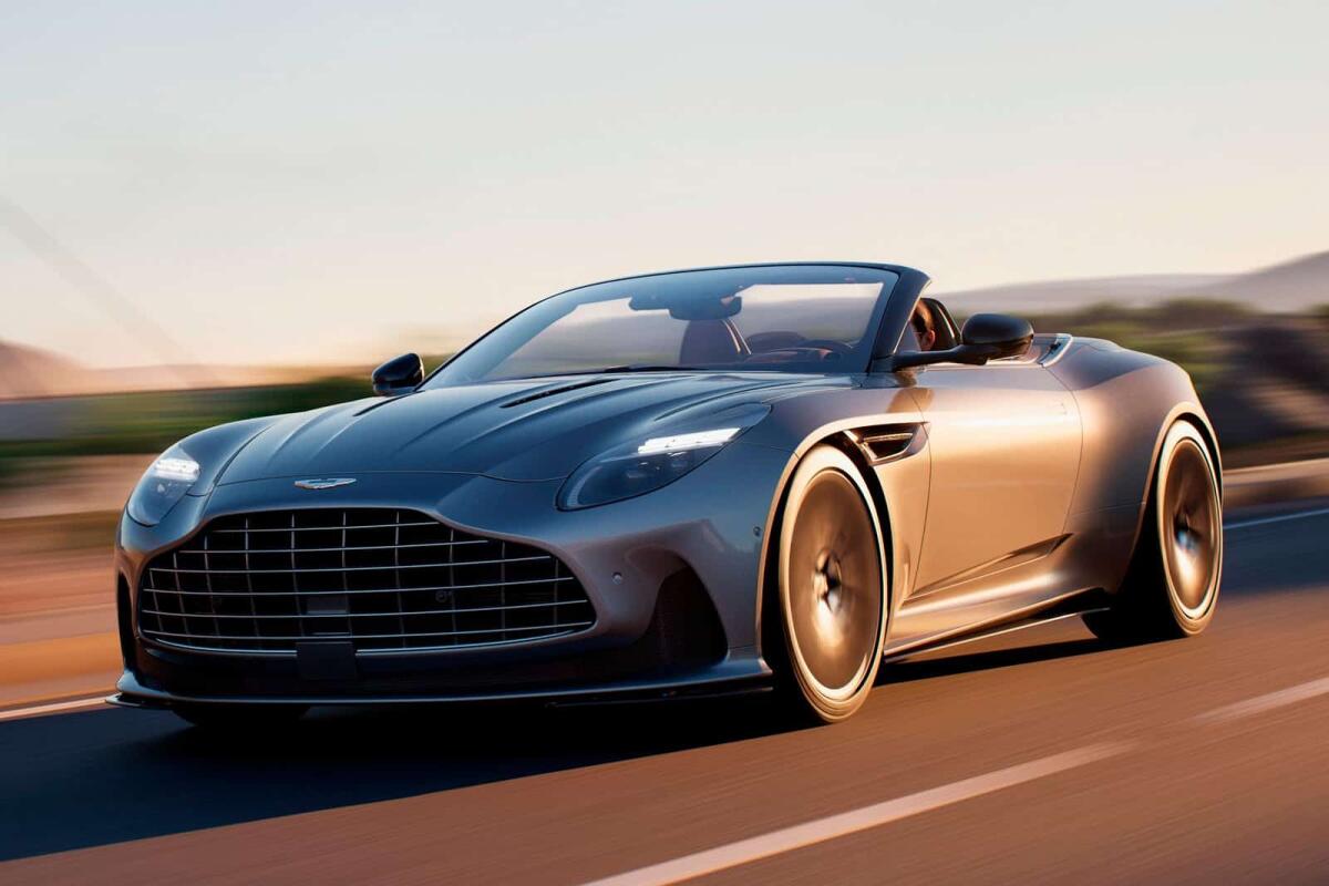 Aston Martin DB12 Volante: 680 CV a cielo aperto - 
