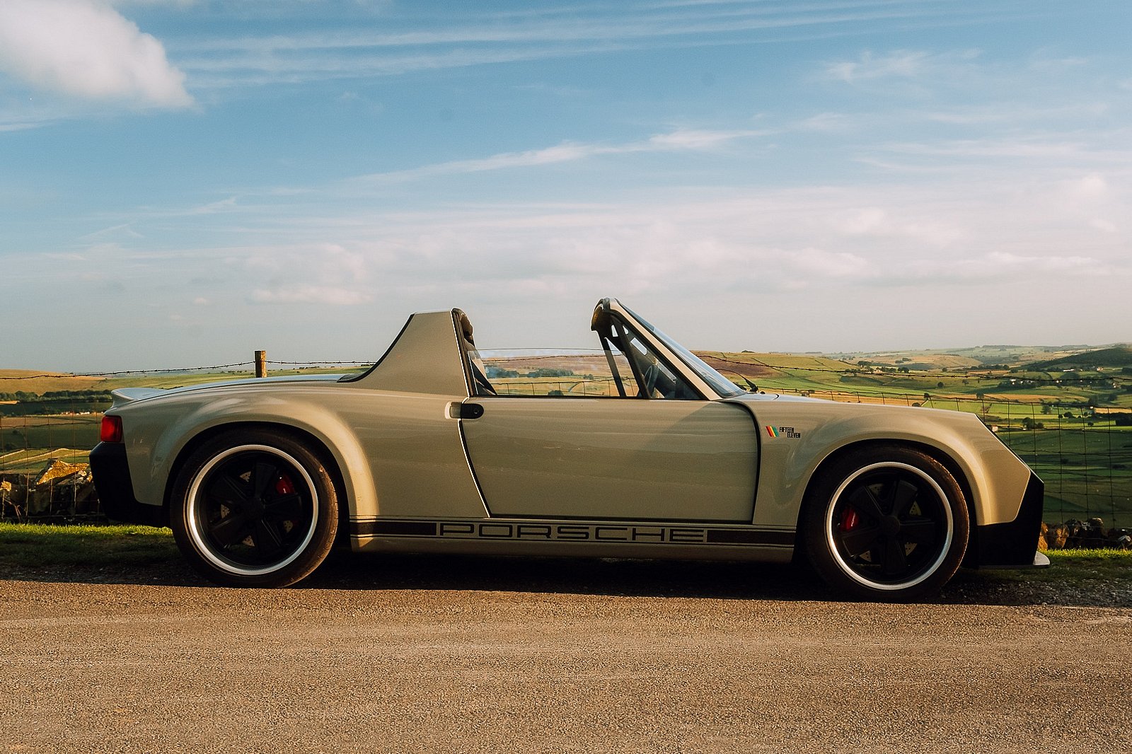 Porsche 914: questa restomod monta il 3,8 litri della Cayman S e ha 400 CV