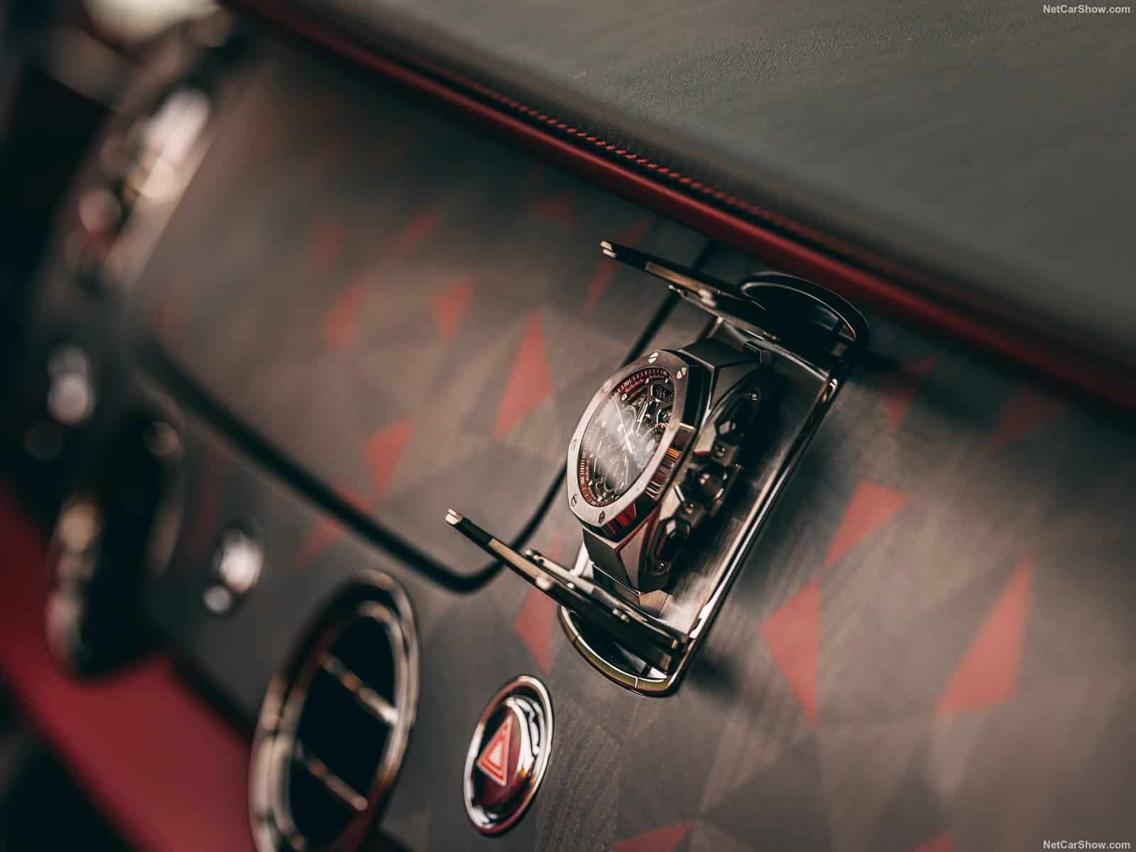 Rolls-Royce Droptail: l'apice del lusso con "La Rose Noire"