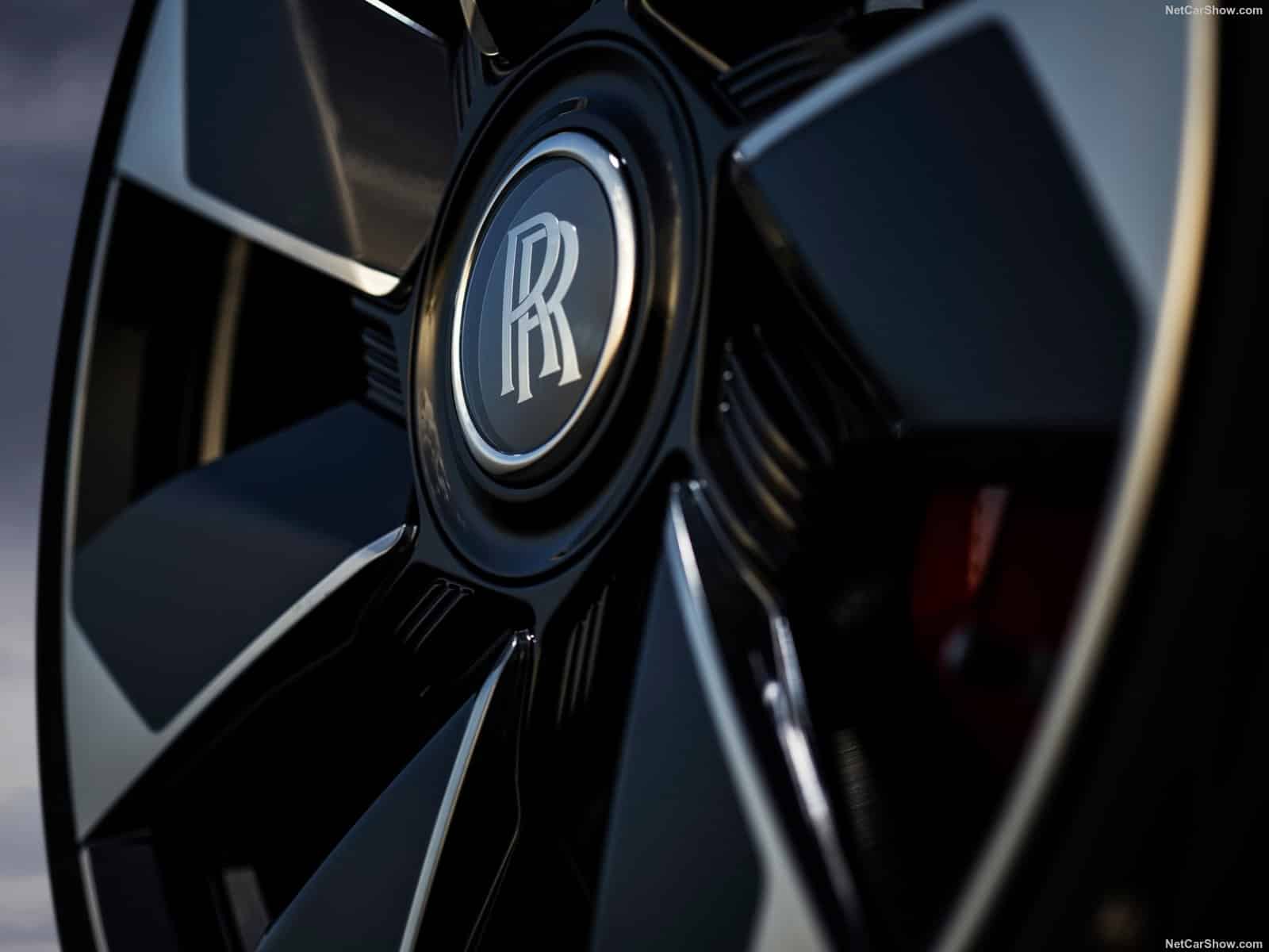Rolls-Royce Droptail: l'apice del lusso con "La Rose Noire"