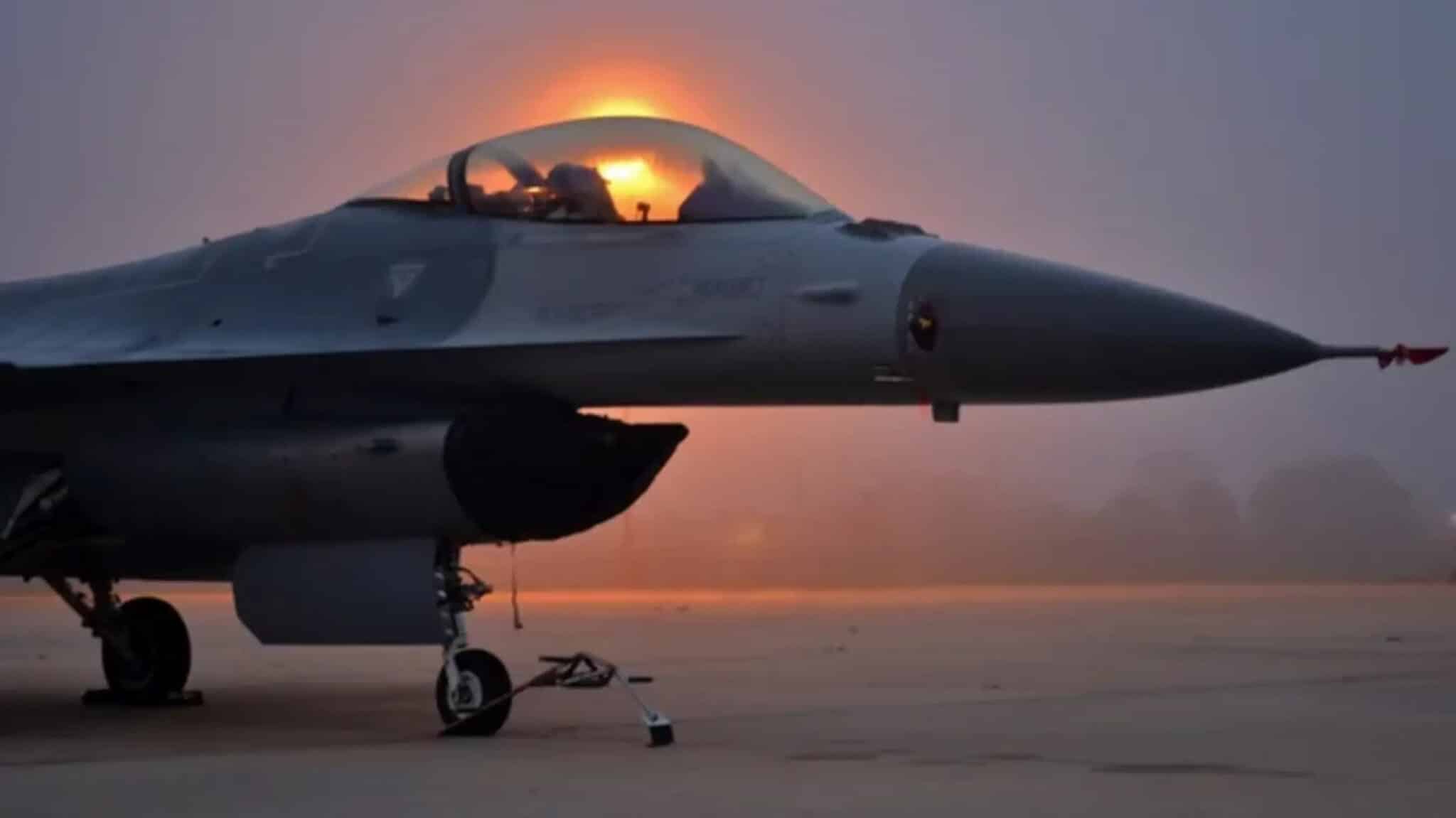 f-16 fighting falcon