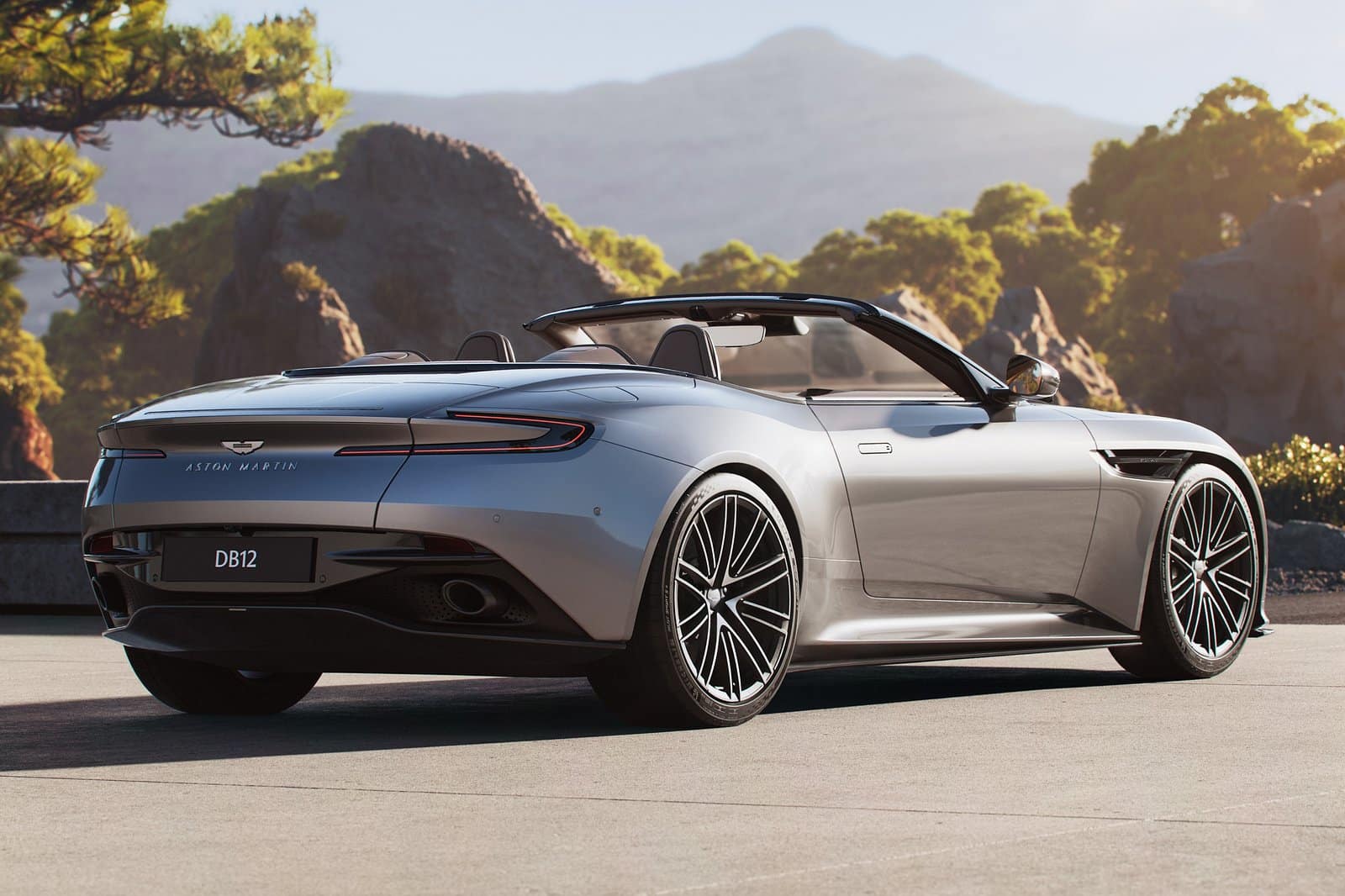 Aston Martin DB12 Volante: 680 CV a cielo aperto