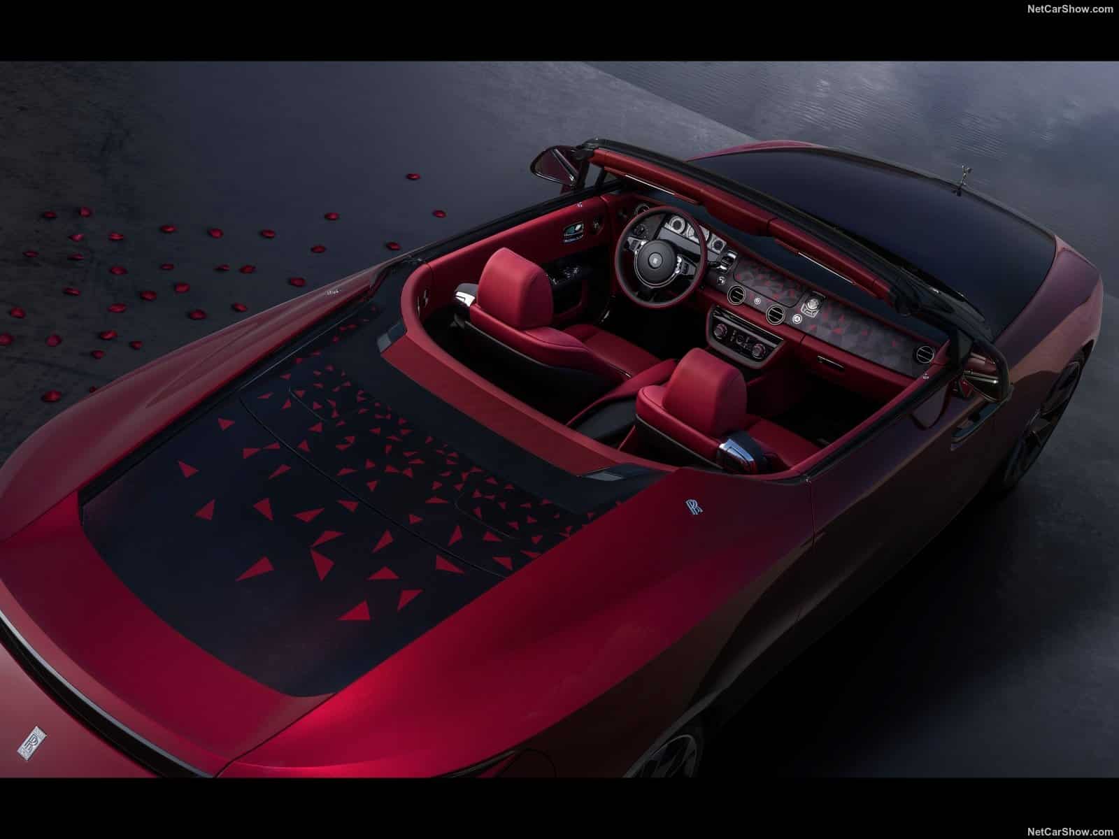 Rolls-Royce Droptail: l'apice del lusso con "La Rose Noire"