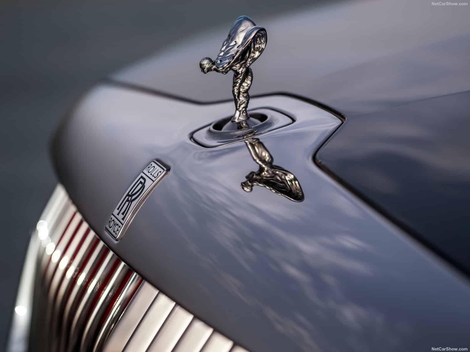Rolls-Royce Droptail: l'apice del lusso con "La Rose Noire"
