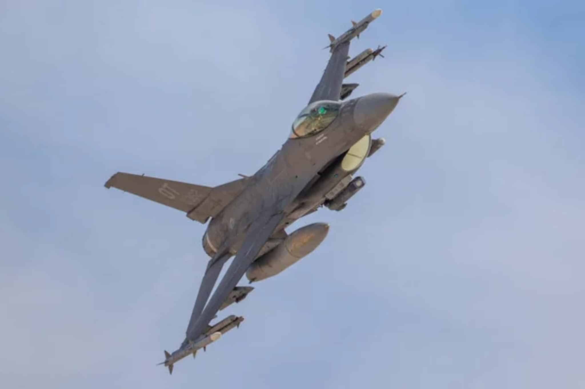 f-16 fighting falcon