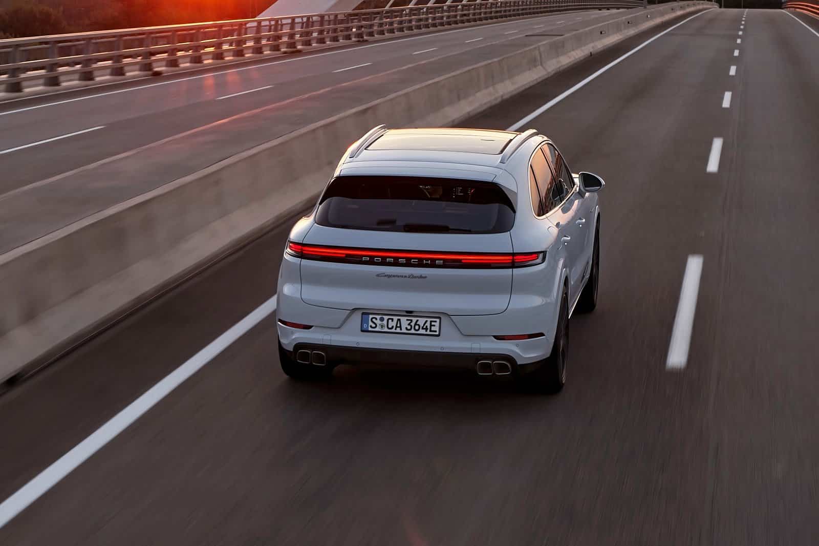 Porsche Cayenne Turbo E-Hybrid: il SUV ibrido con 739 cv di potenza