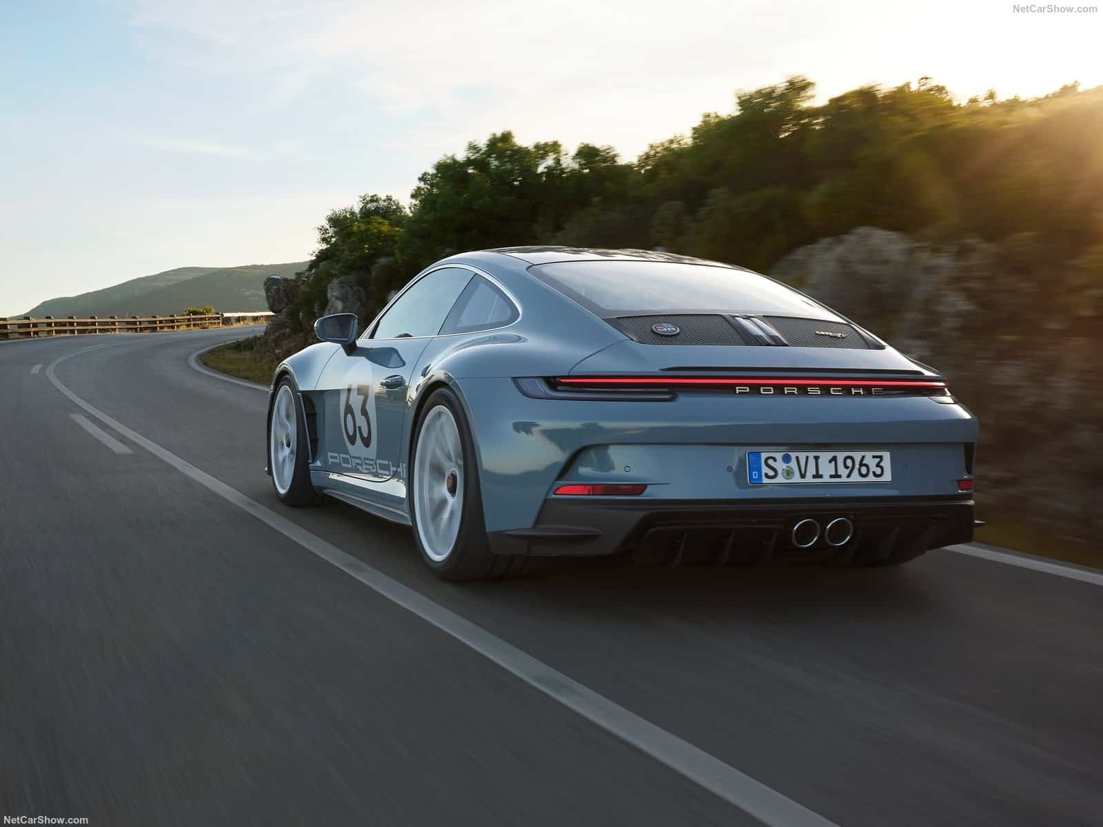 Porsche 911 S/T