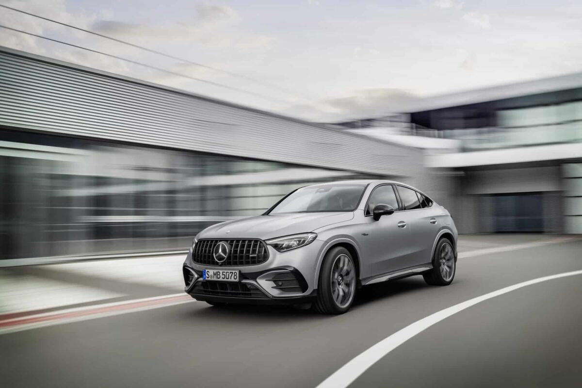 Mercedes-AMG GLC Coupé 2023: addio al V6 e al V8, ecco il 4 cilindri con turbo elettrico - Mercedes-AMG GLC Coupé 2023 63 S E-Performance
