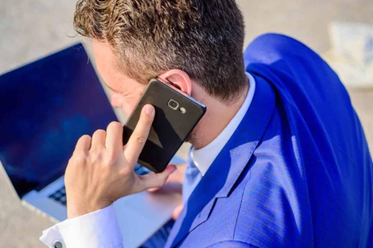 Radiazioni degli smartphone: impatto, normative ed emissioni SAR - 