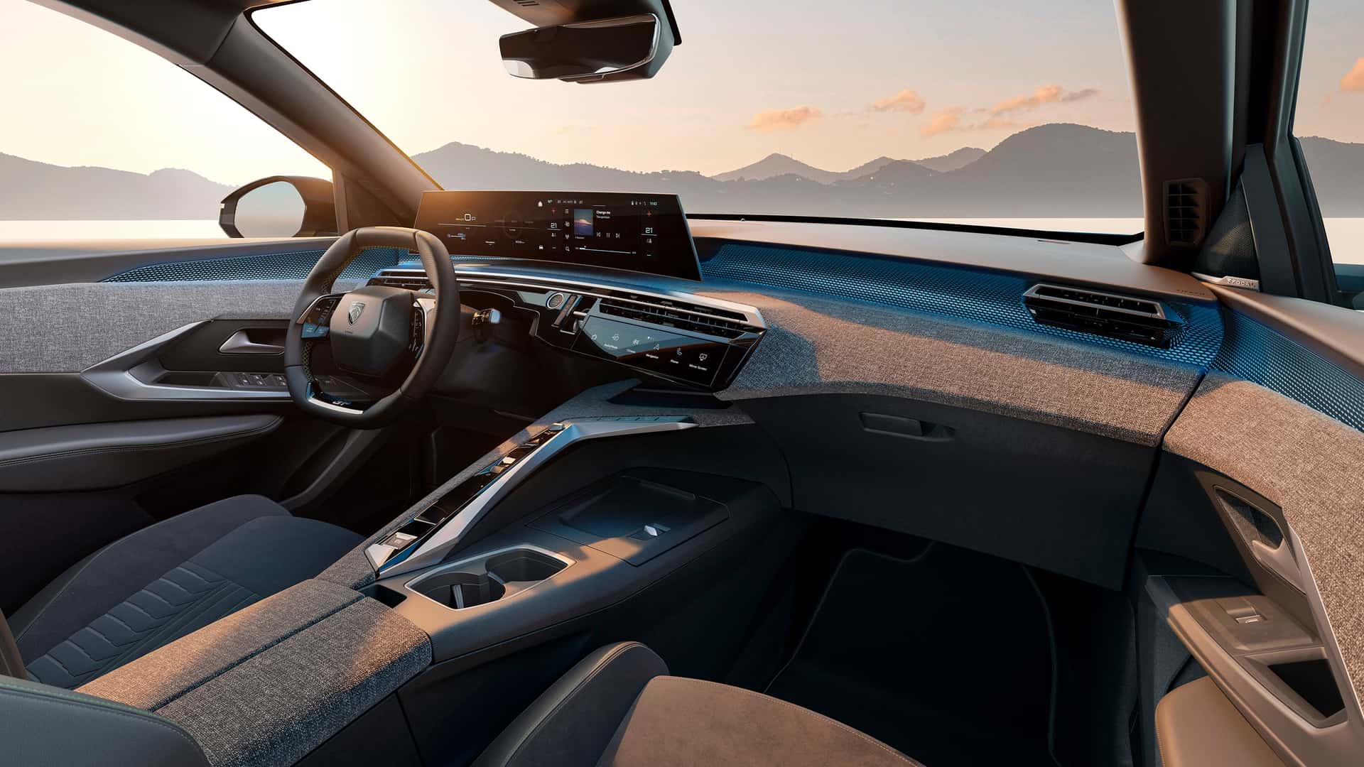 Nuova Peugeot E-3008 2024: la best seller di Stellantis diventa una suv fastback elettrica