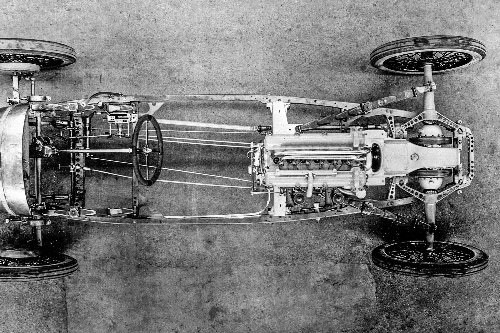 Mercedes Benz RH: 100 anni fa la prima auto da corsa con motore centrale