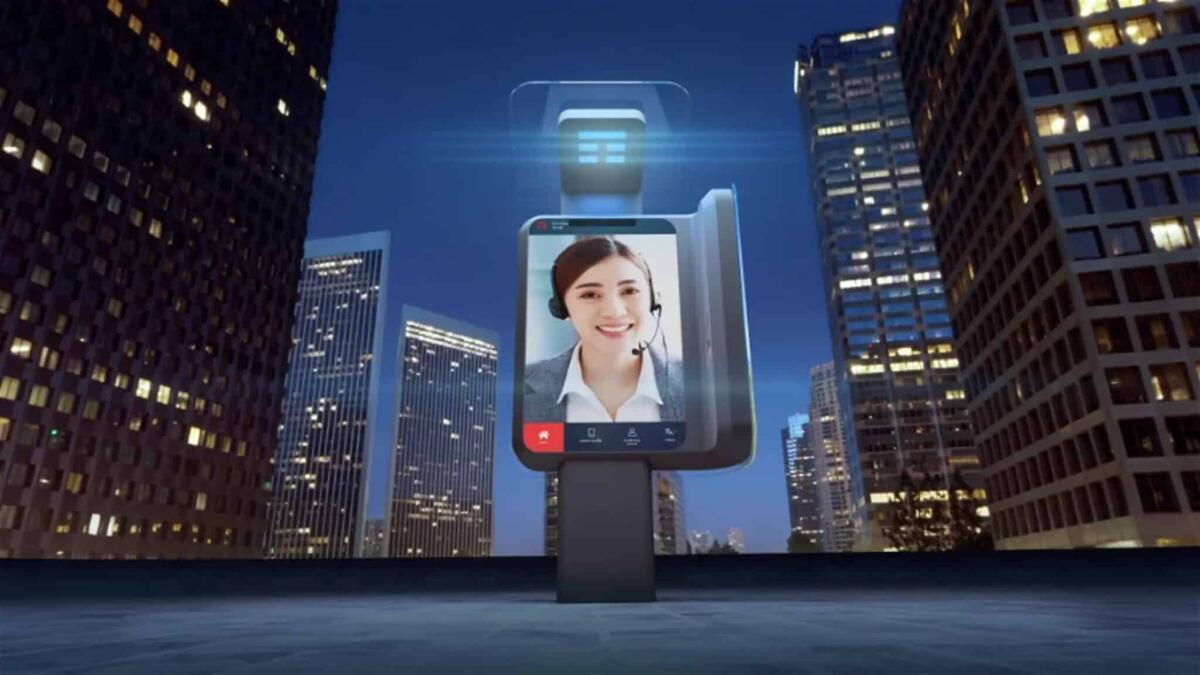 Cabine telefoniche, Tim rivoluziona Milano con stazioni digitali - 