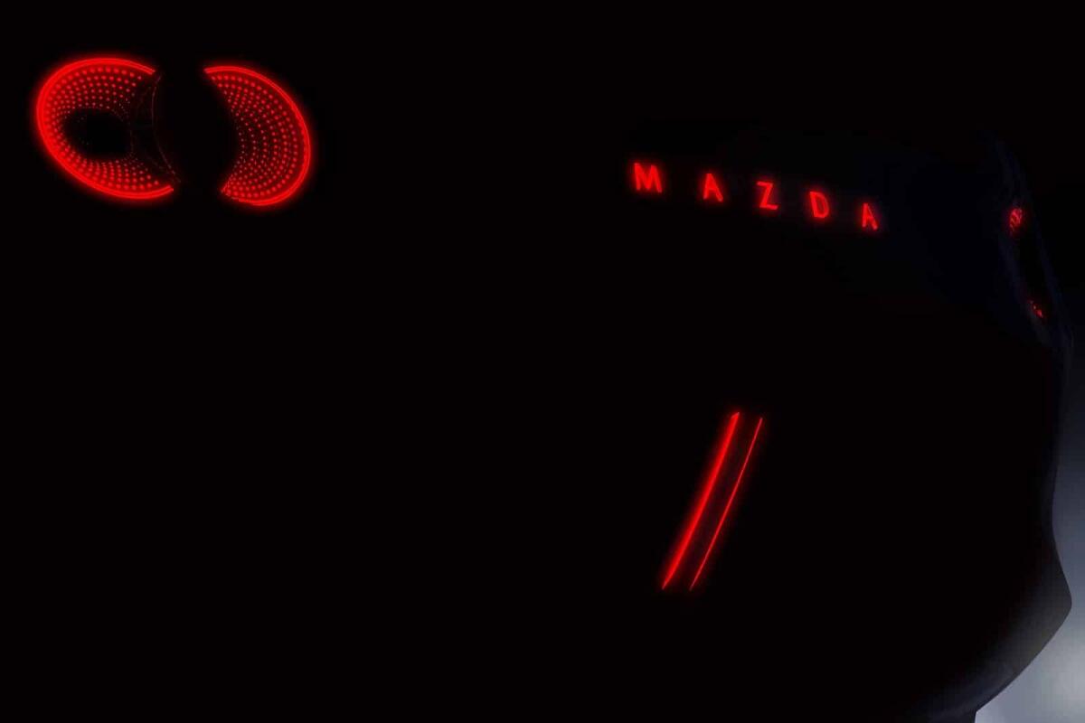 Mazda MX-5: spunta un nuovo teaser in Giappone, è il design della futura sportiva? - 