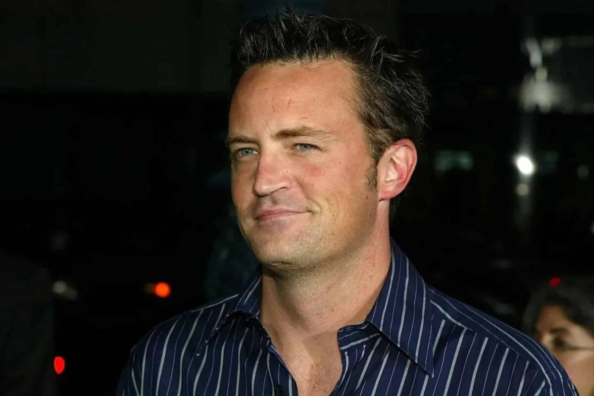 Addio a Matthew Perry, l'indimenticabile Chandler di "Friends" - 